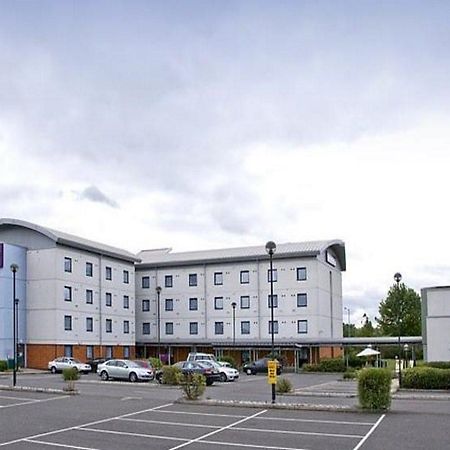 Premier Inn London Enfield Extérieur photo